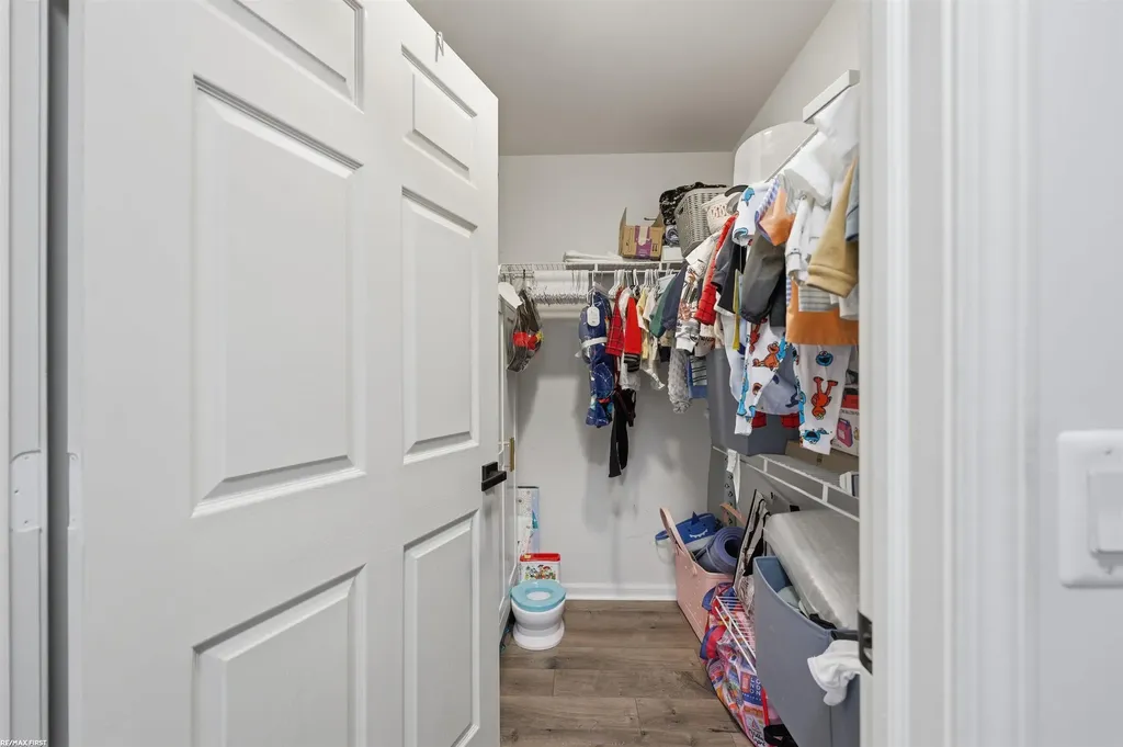 5687 Acorn Lane Sterling Heights City MI 48314