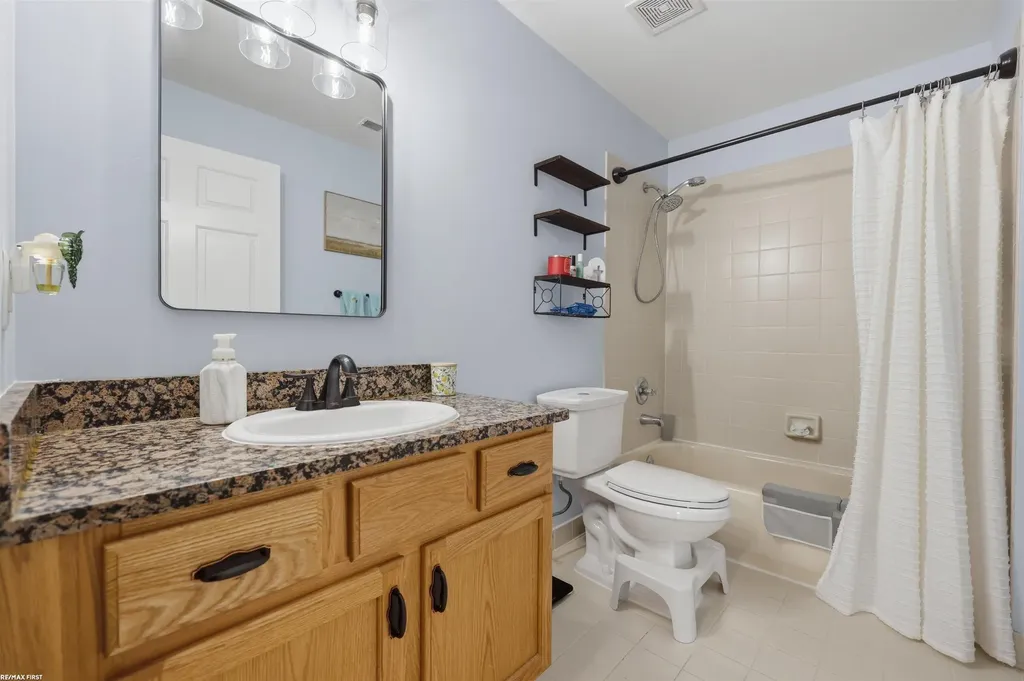 5687 Acorn Lane Sterling Heights City MI 48314
