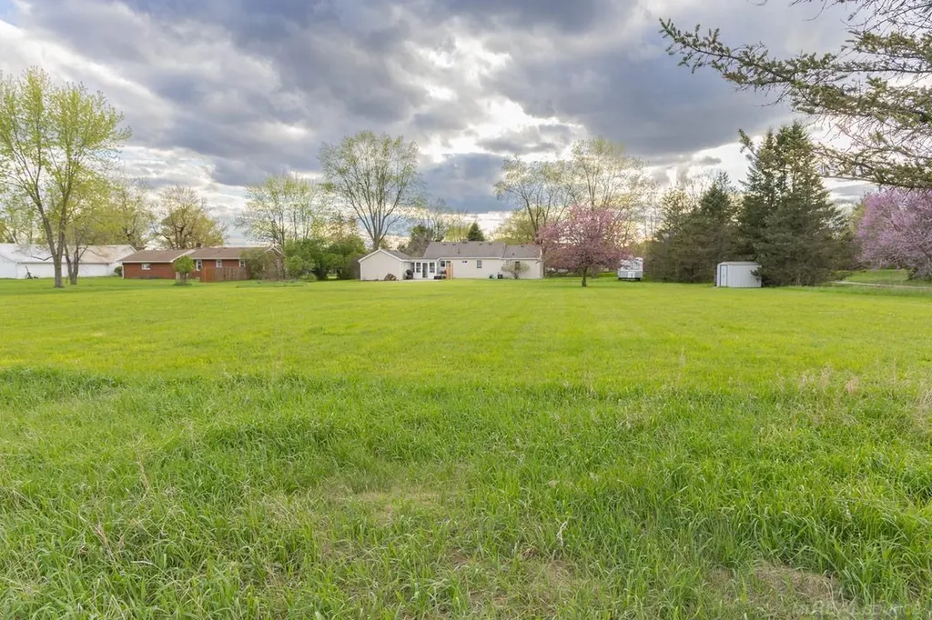 8440 Bridge Lake Road Springfield Charter Township MI 48348