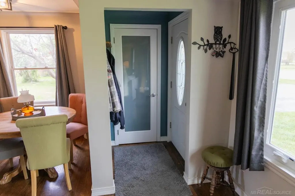 8440 Bridge Lake Road Springfield Charter Township MI 48348