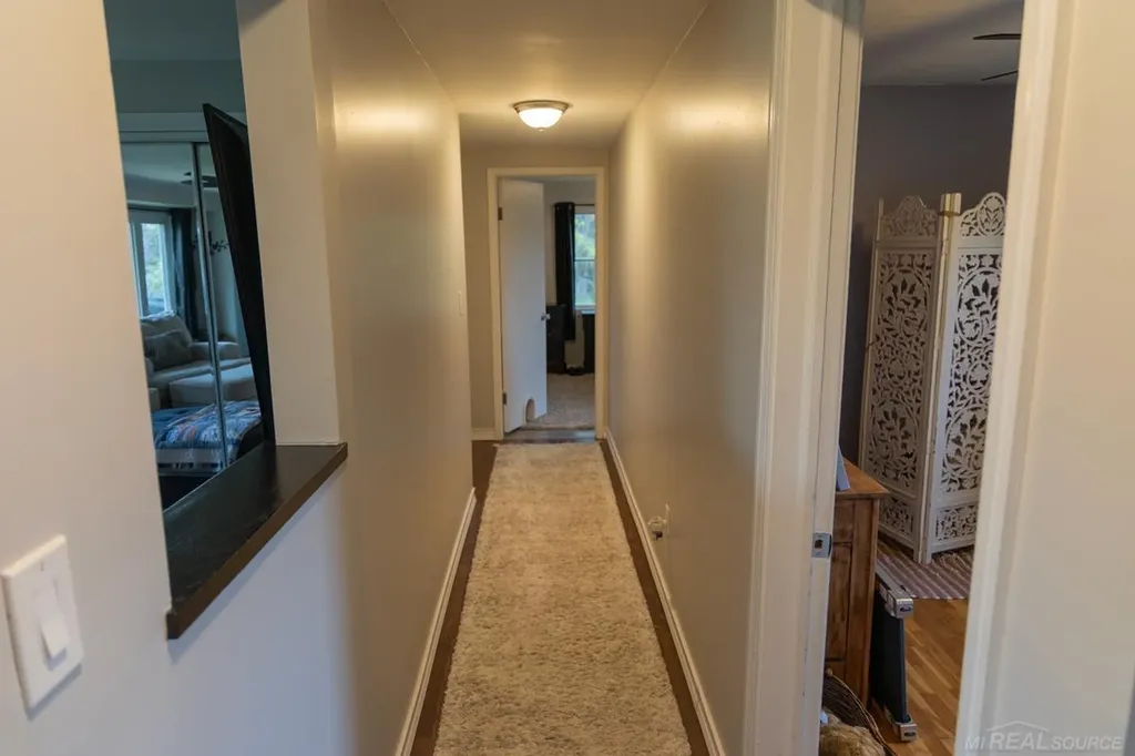 8440 Bridge Lake Road Springfield Charter Township MI 48348