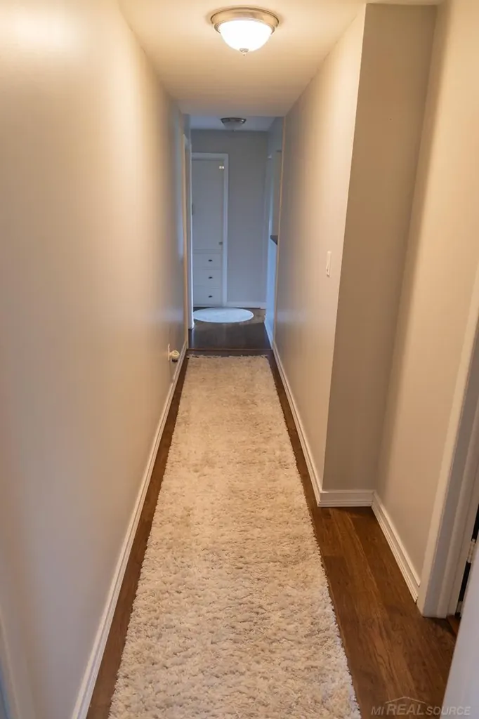8440 Bridge Lake Road Springfield Charter Township MI 48348