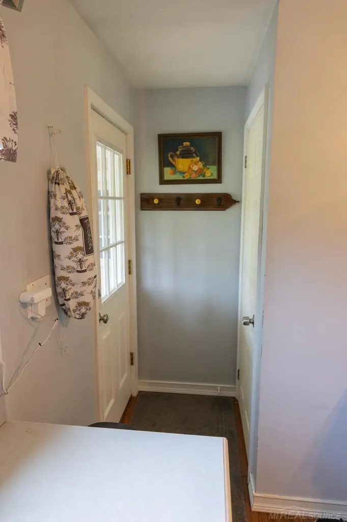 8440 Bridge Lake Road Springfield Charter Township MI 48348