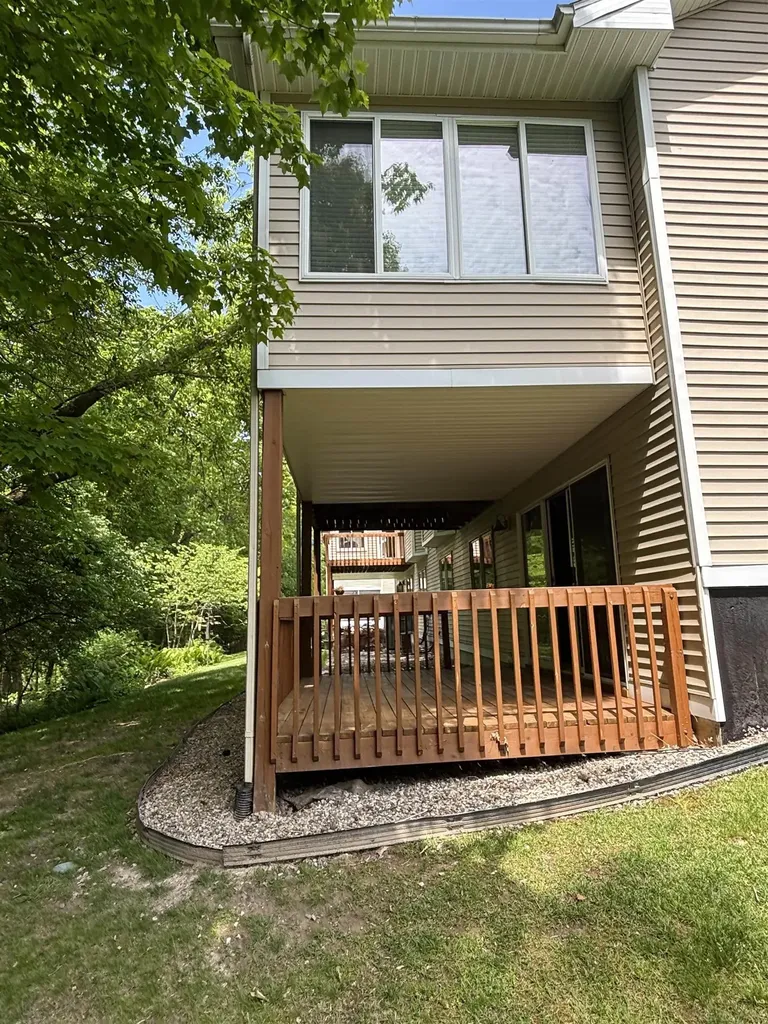 1753 NE Sanderling Court Grand Rapids City MI 49505