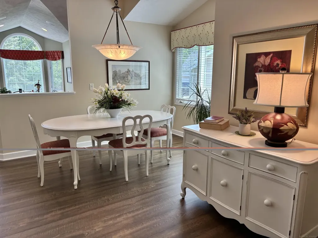 1753 NE Sanderling Court Grand Rapids City MI 49505