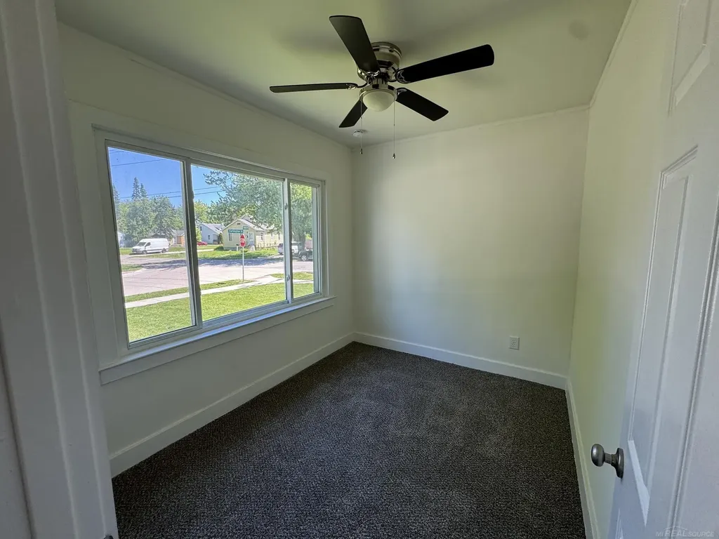 23726 Carlington Drive Mt. Clemens City MI 48036