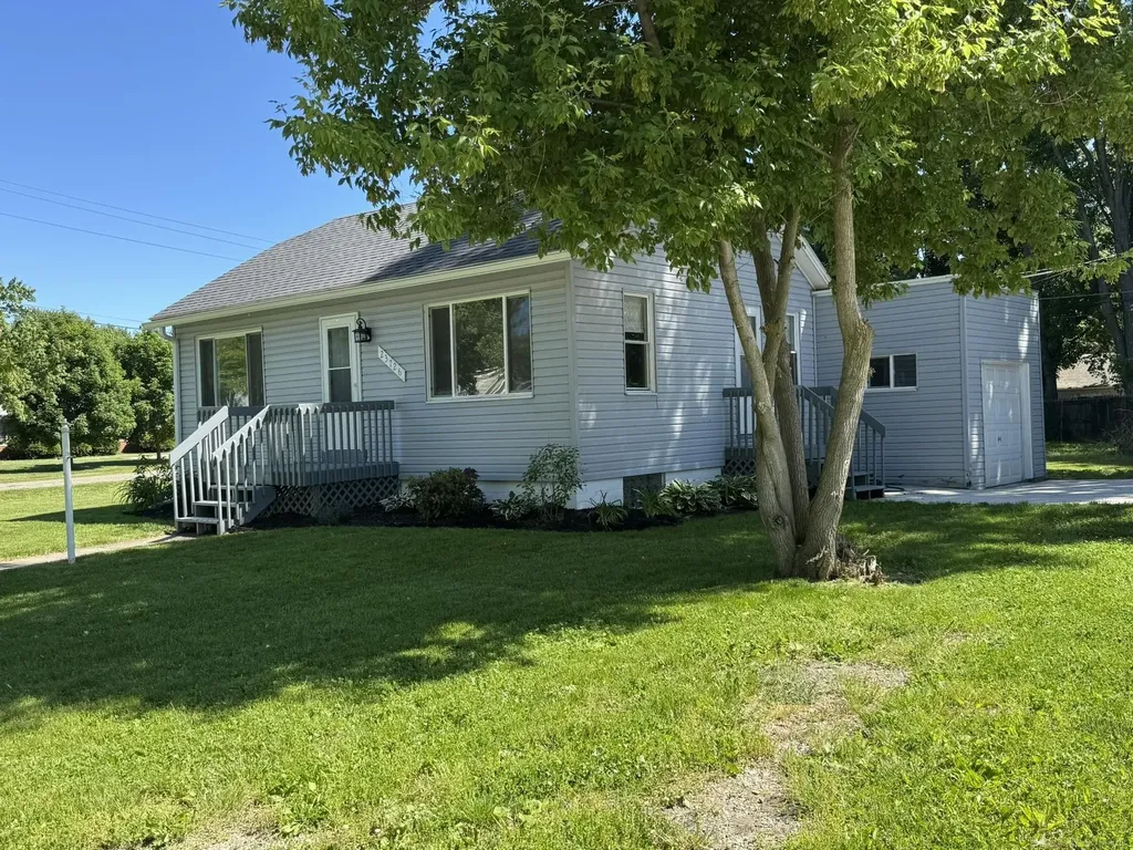 23726 Carlington Drive Mt. Clemens City MI 48036