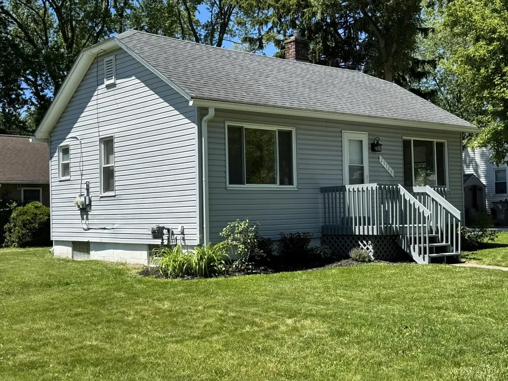 23726 Carlington Drive Mt. Clemens City MI 48036