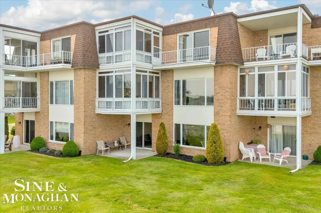 1935 River Road St. Clair Township MI 48079