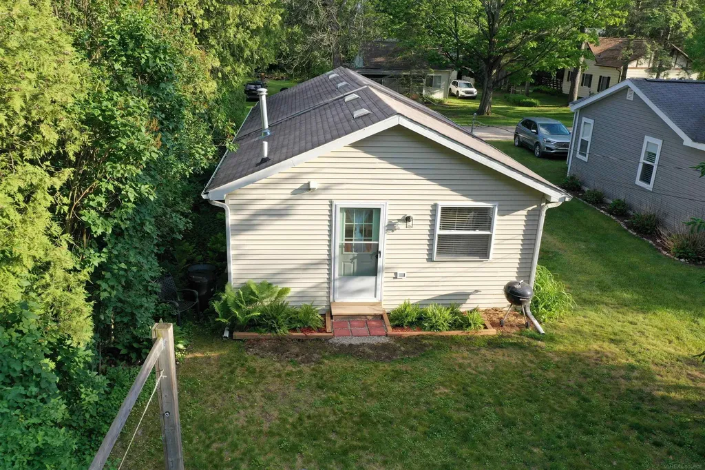 7335 Laurel Road Worth Township MI 48450