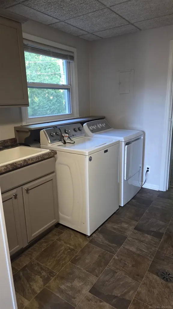 37344 Woodland Street New Baltimore City MI 48047