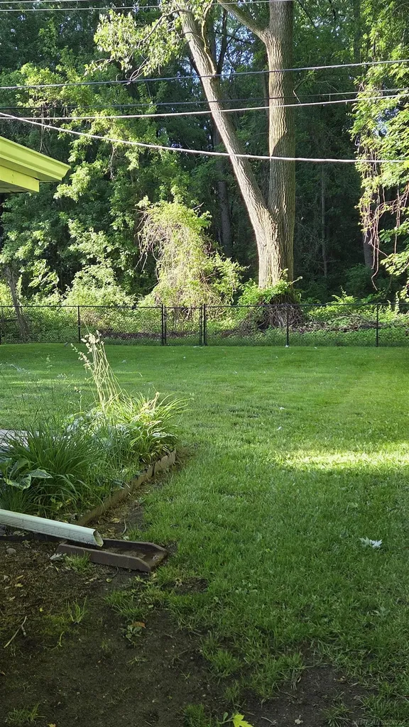 37344 Woodland Street New Baltimore City MI 48047