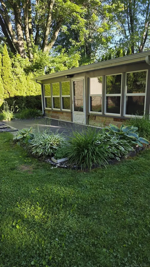 37344 Woodland Street New Baltimore City MI 48047