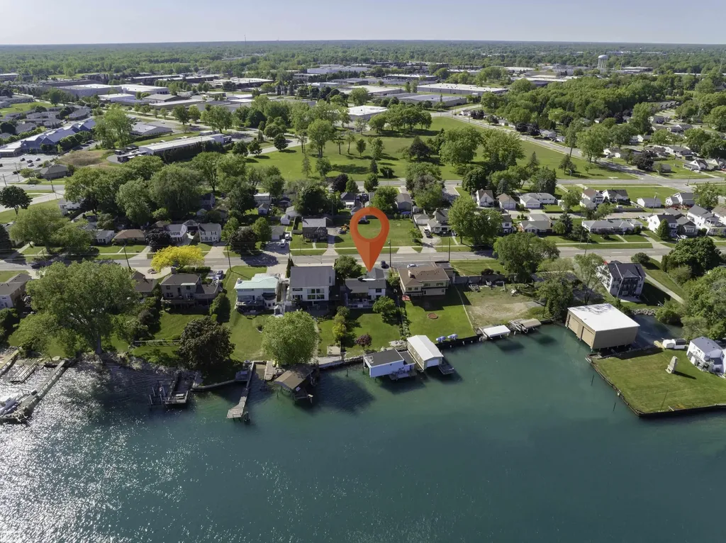 2970 Military Street Port Huron City MI 48060