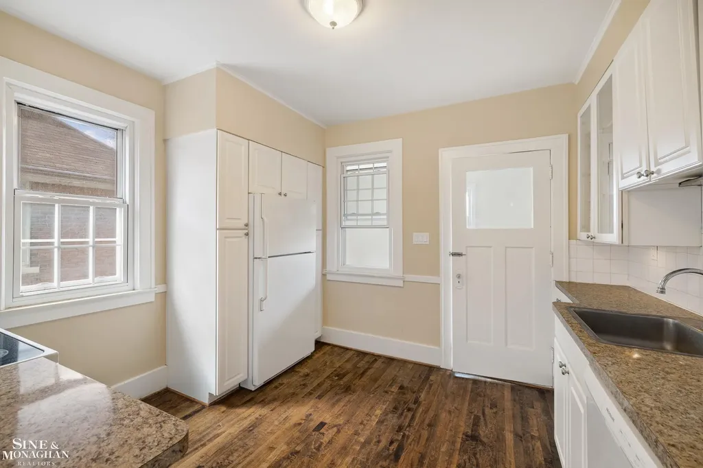 1163-1165 Maryland Street Grosse Pointe Park City MI 48230