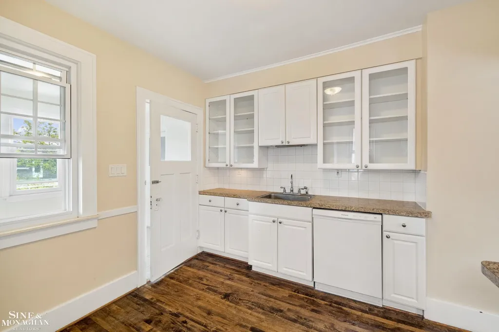 1163-1165 Maryland Street Grosse Pointe Park City MI 48230