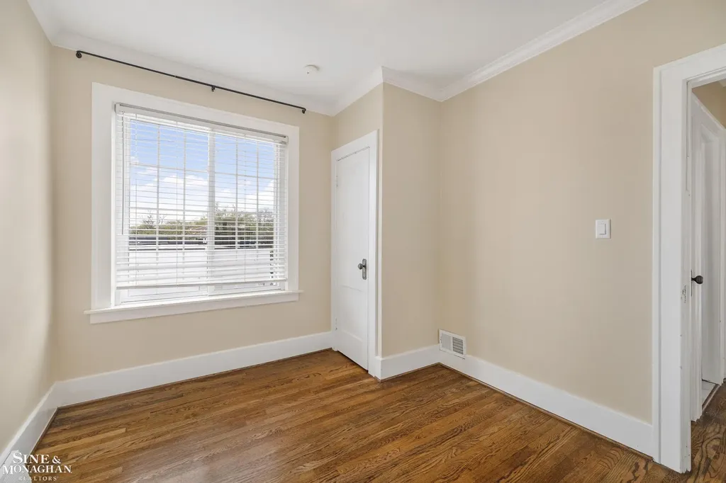 1163-1165 Maryland Street Grosse Pointe Park City MI 48230