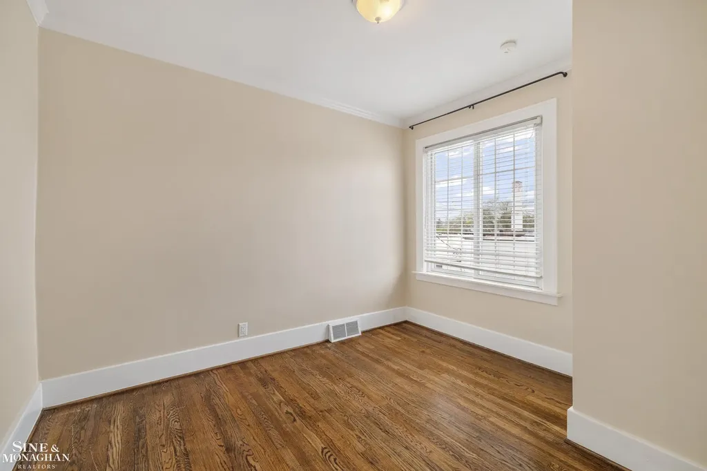 1163-1165 Maryland Street Grosse Pointe Park City MI 48230