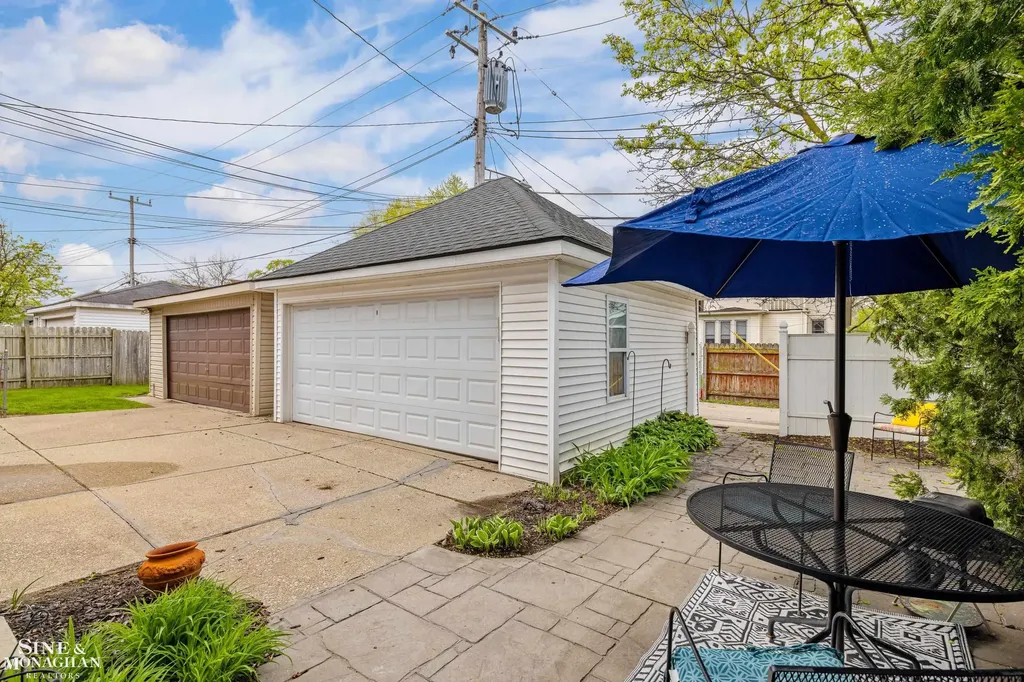 1163-1165 Maryland Street Grosse Pointe Park City MI 48230