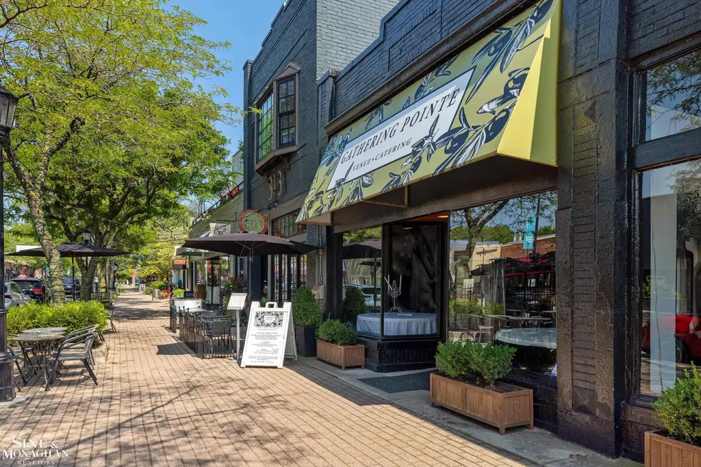 1163-1165 Maryland Street Grosse Pointe Park City MI 48230