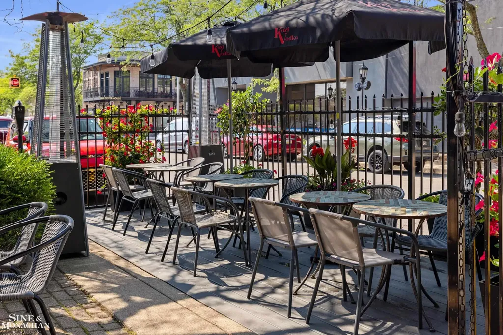 1163-1165 Maryland Street Grosse Pointe Park City MI 48230