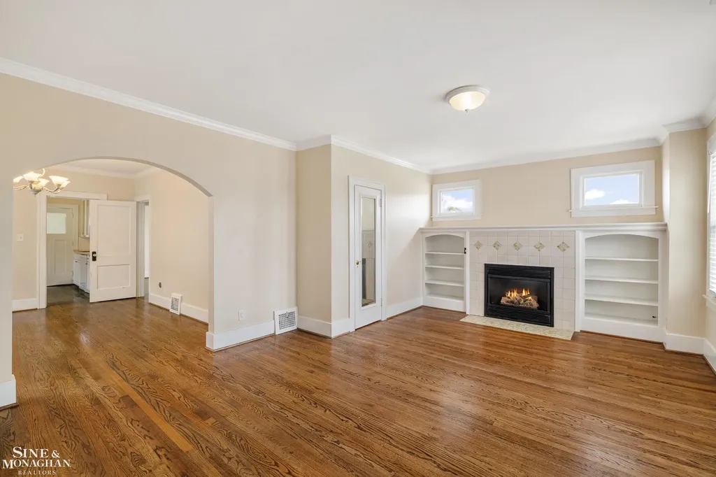 1163-1165 Maryland Street Grosse Pointe Park City MI 48230