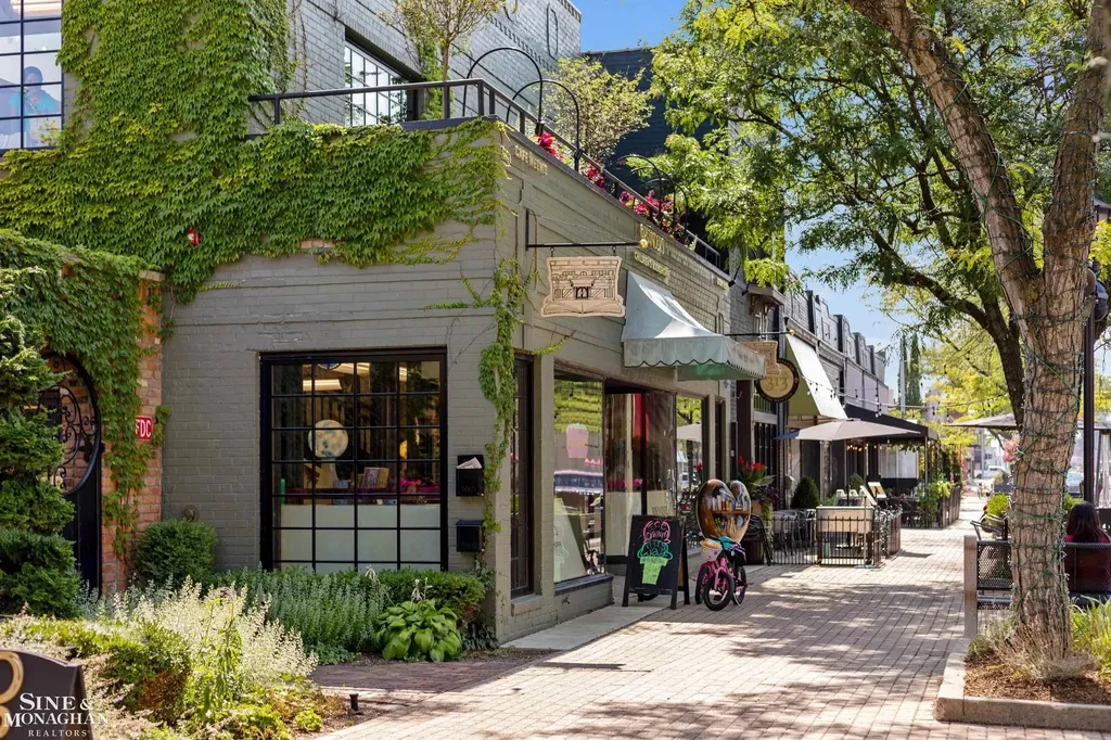 1163-1165 Maryland Street Grosse Pointe Park City MI 48230