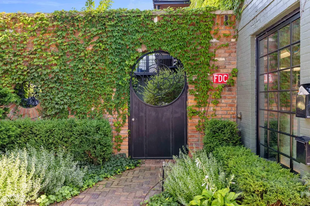 1163-1165 Maryland Street Grosse Pointe Park City MI 48230