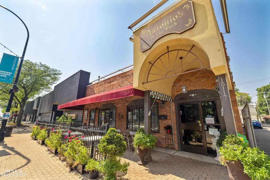 1163-1165 Maryland Street Grosse Pointe Park City MI 48230