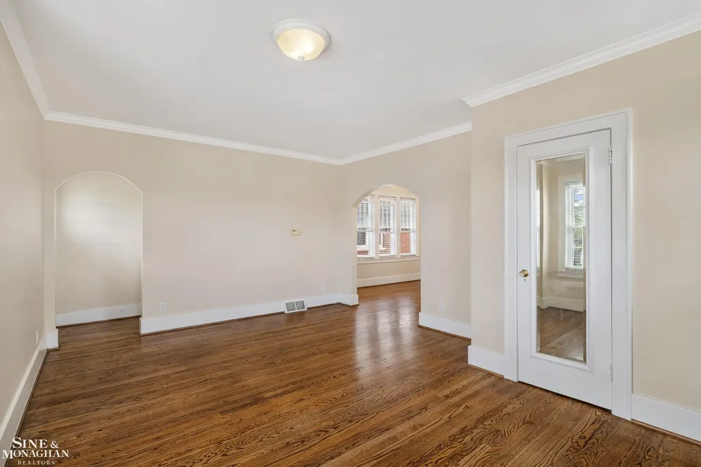 1163-1165 Maryland Street Grosse Pointe Park City MI 48230