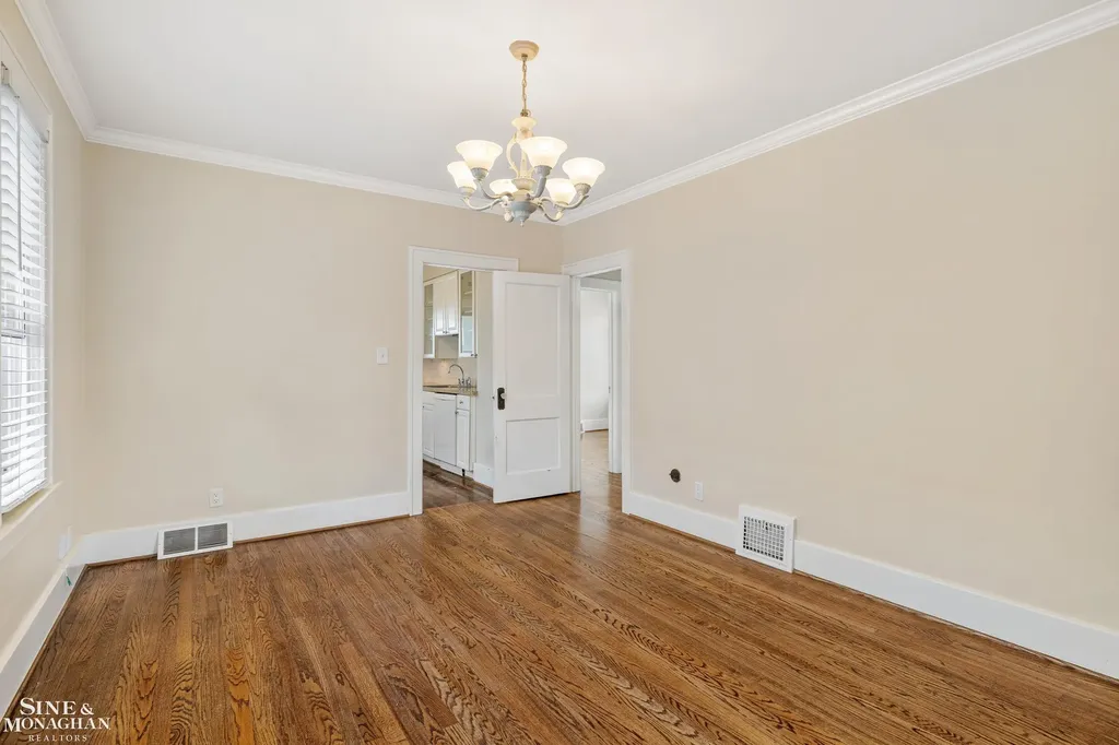 1163-1165 Maryland Street Grosse Pointe Park City MI 48230