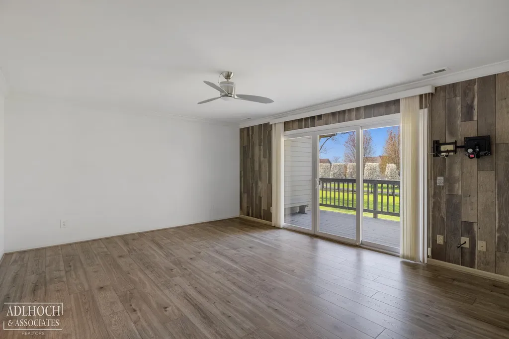 25540 Waterview Drive Harrison Charter Township MI 48045