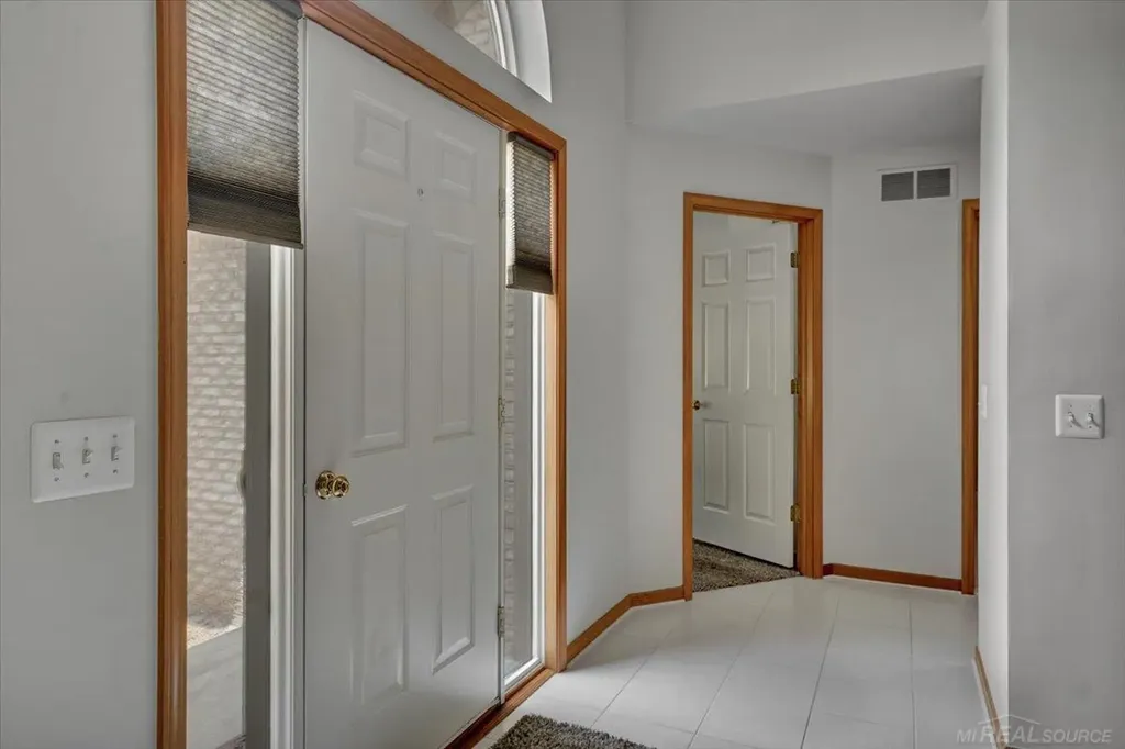 15634 Corso Drive Clinton Charter Township MI 48035