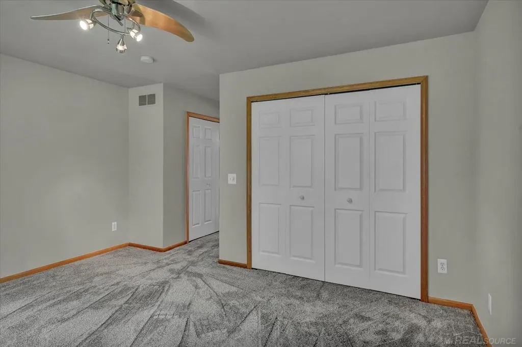15634 Corso Drive Clinton Charter Township MI 48035