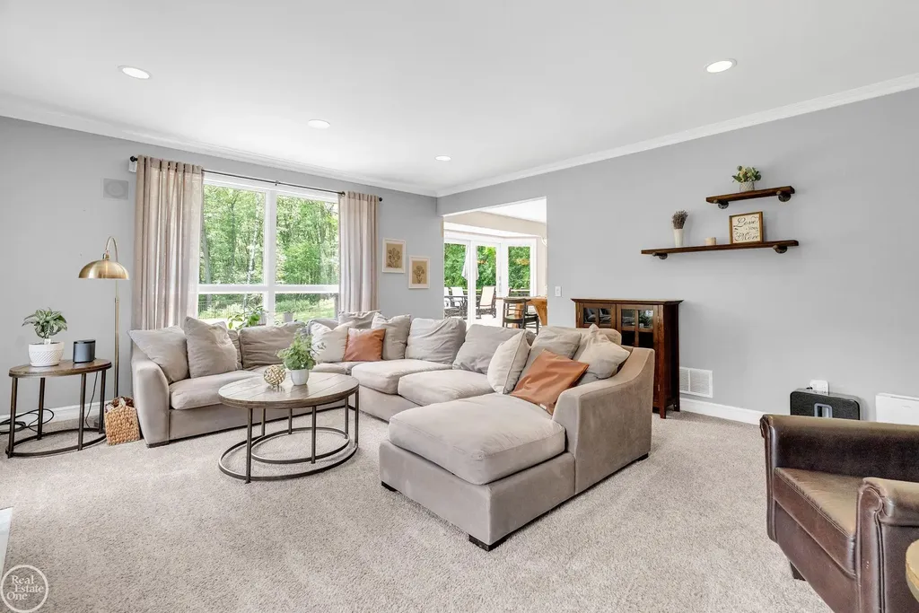 3007 Shorewood Boulevard Fort Gratiot Charter Township MI 48059