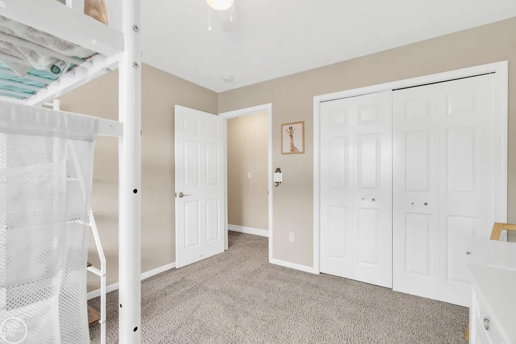 3007 Shorewood Boulevard Fort Gratiot Charter Township MI 48059
