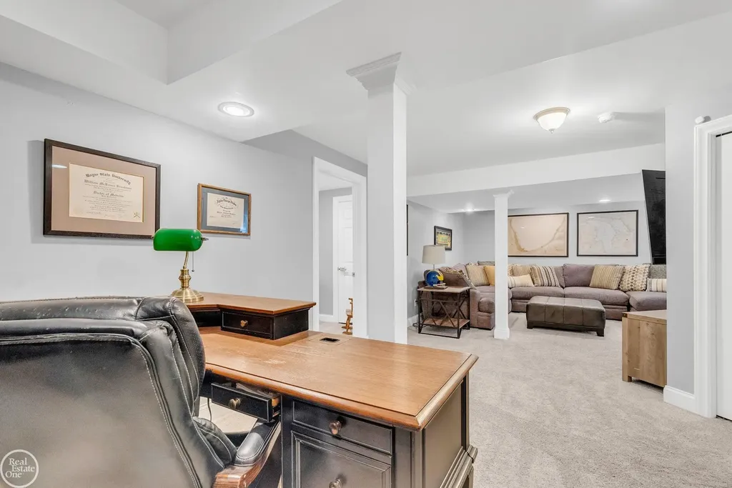 3007 Shorewood Boulevard Fort Gratiot Charter Township MI 48059