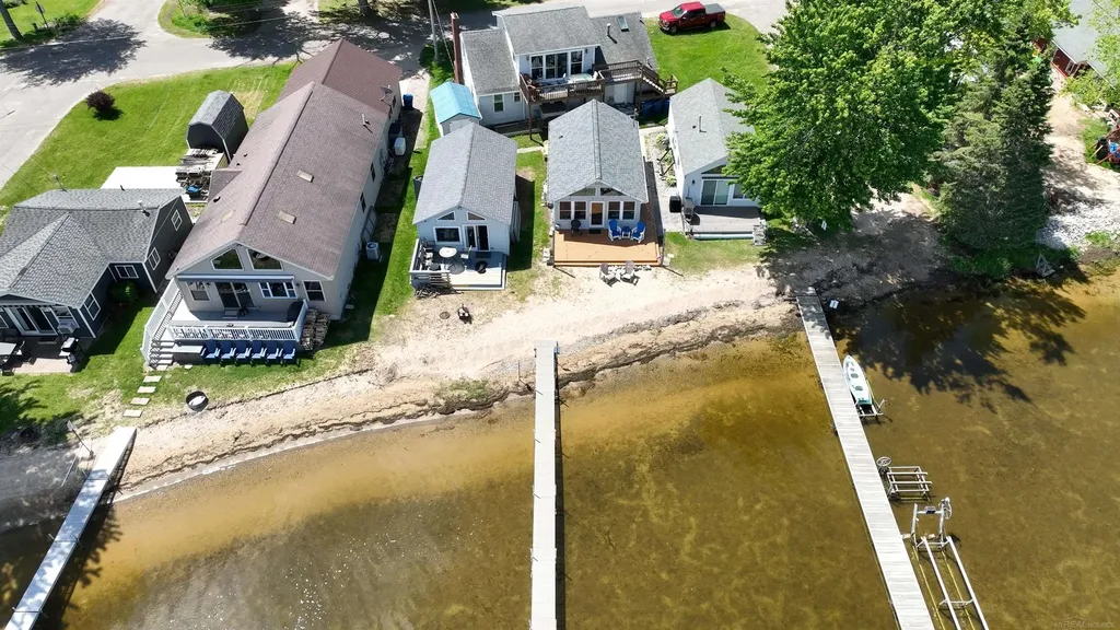 204 Broadway Avenue Roscommon Township MI 48629