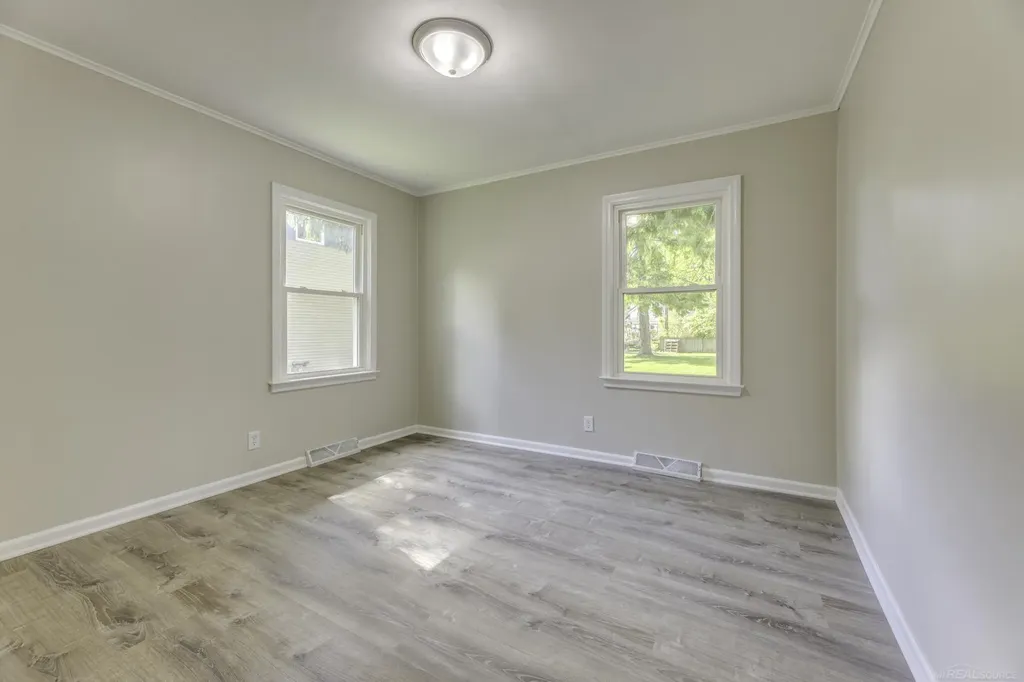 7282 Hubbard Street Lexington Village MI 48450