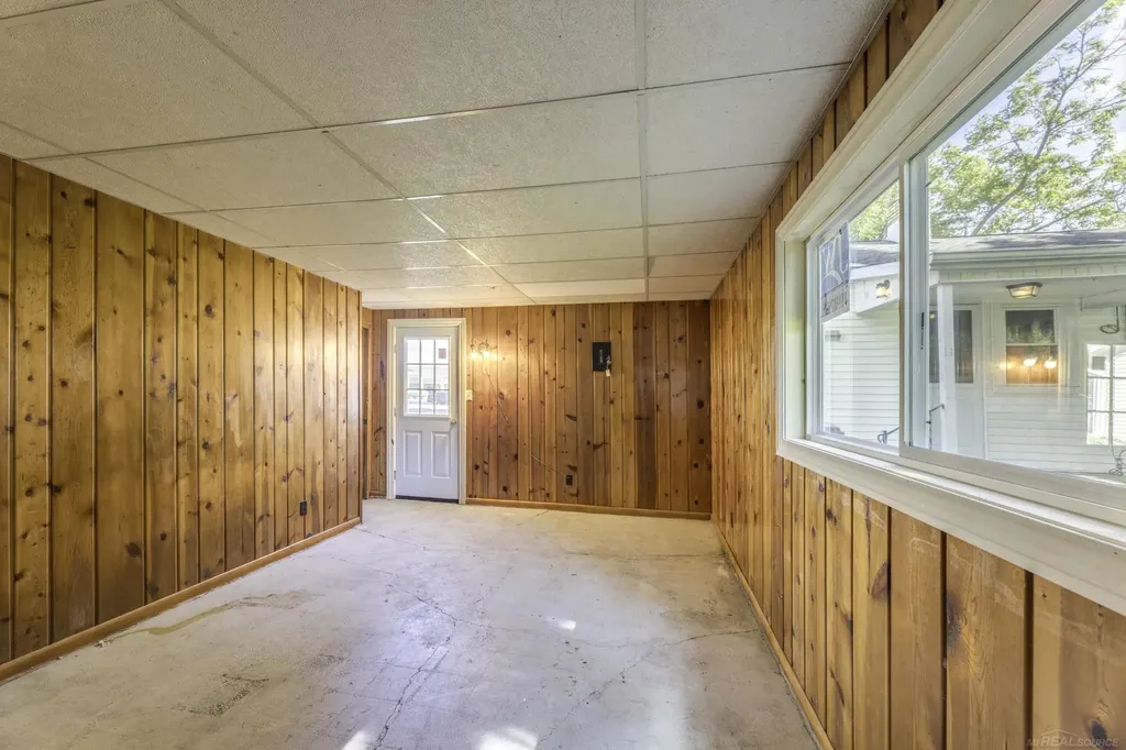 7282 Hubbard Street Lexington Village MI 48450