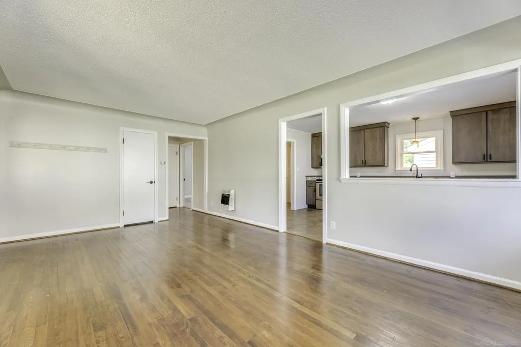 7282 Hubbard Street Lexington Village MI 48450