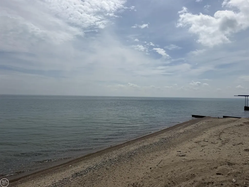 8340 Lakeshore Road Burtchville Township MI 48059