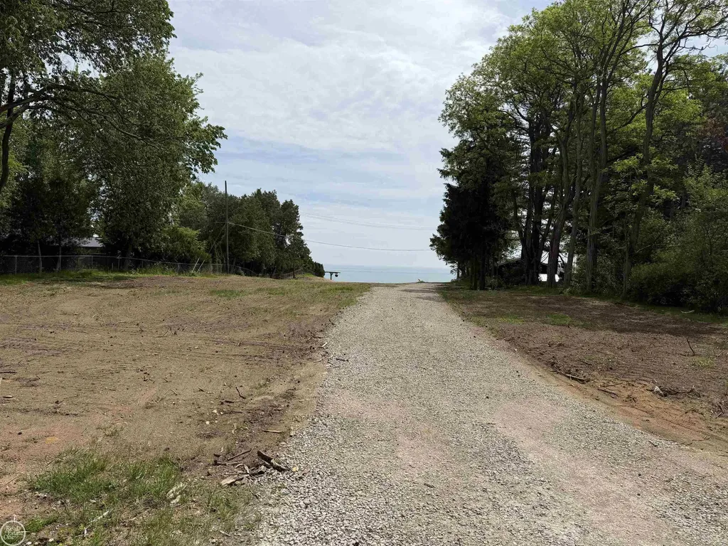 8340 Lakeshore Road Burtchville Township MI 48059