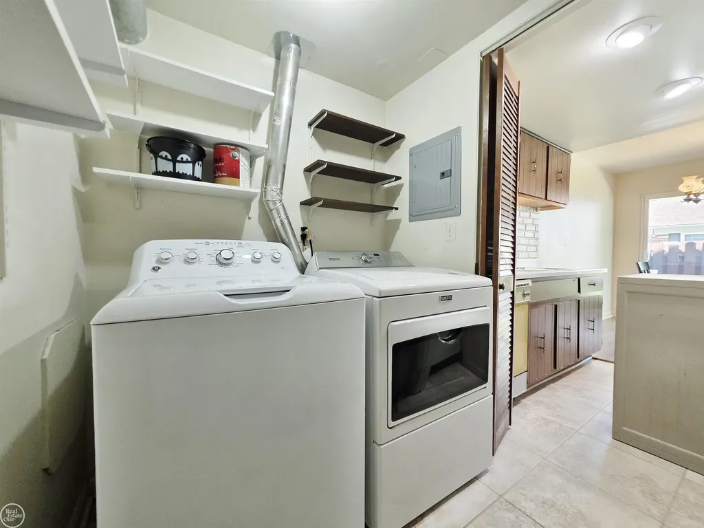 34299 Garfield Circle Fraser City MI 48026