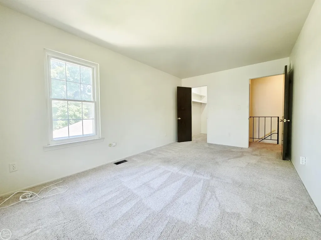 34299 Garfield Circle Fraser City MI 48026