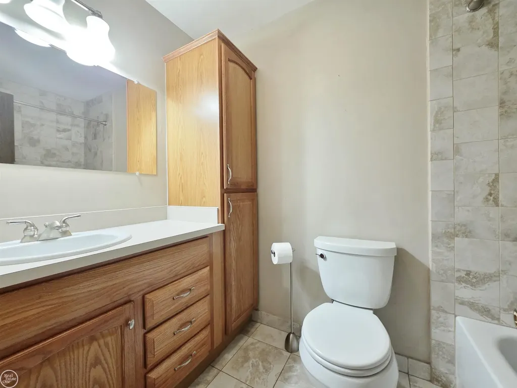 34299 Garfield Circle Fraser City MI 48026