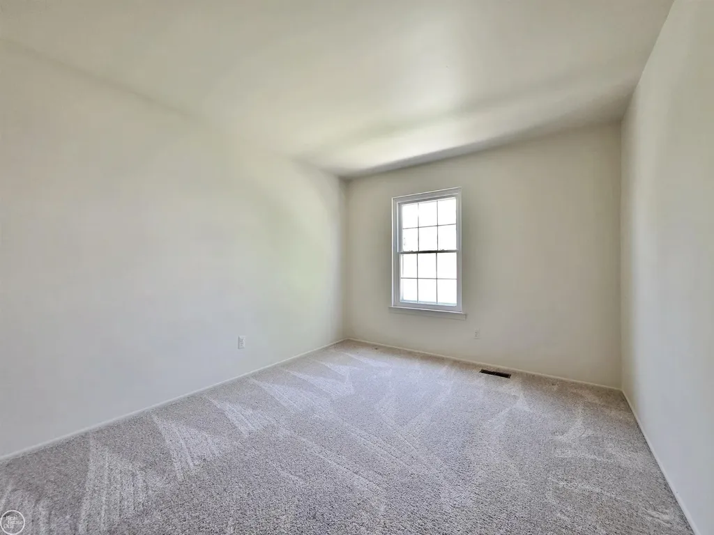 34299 Garfield Circle Fraser City MI 48026