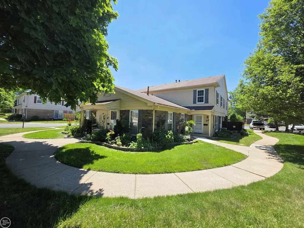 34299 Garfield Circle Fraser City MI 48026