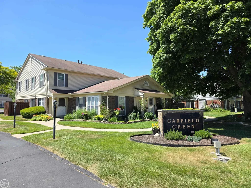 34299 Garfield Circle Fraser City MI 48026
