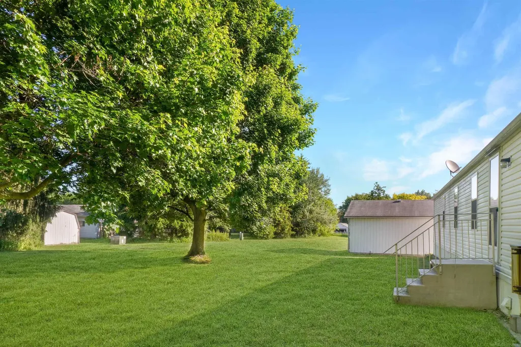 1832 Manchester Drive Elba Township MI 48446